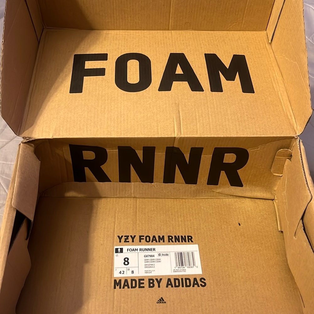 Yeezy Foam Runners Authentic
